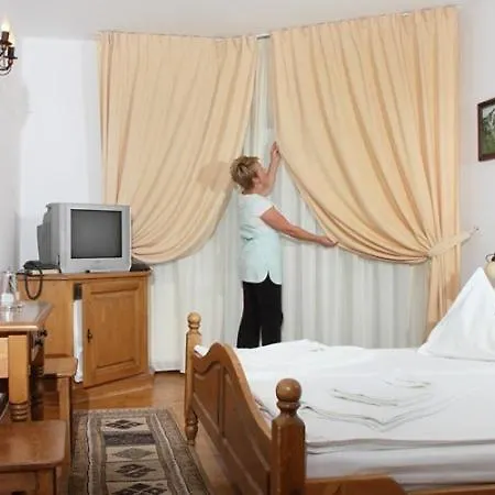 Pensiunea Vraja Muntelui Affittacamere 4*
